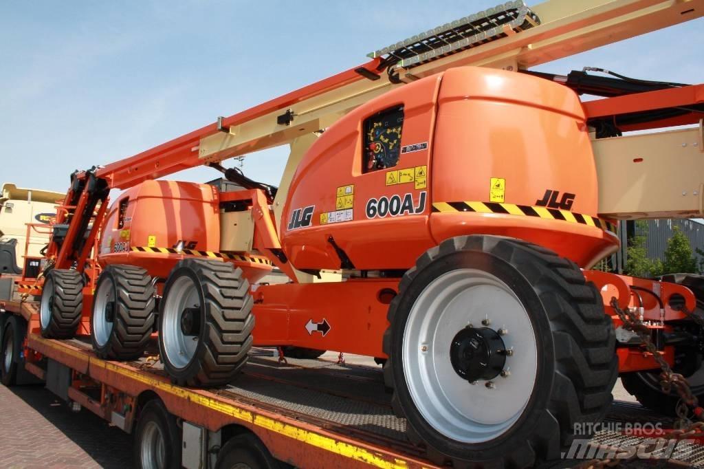 JLG 600 AJ رافعات سلة مفصلية