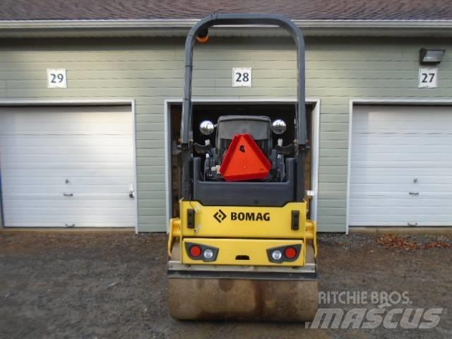 Bomag BW 120 مداحل ثنائية الاسطوانة
