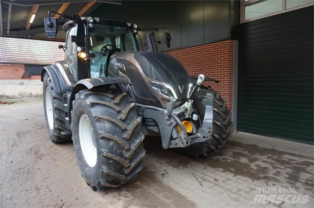 Valtra T175 Active الجرارات
