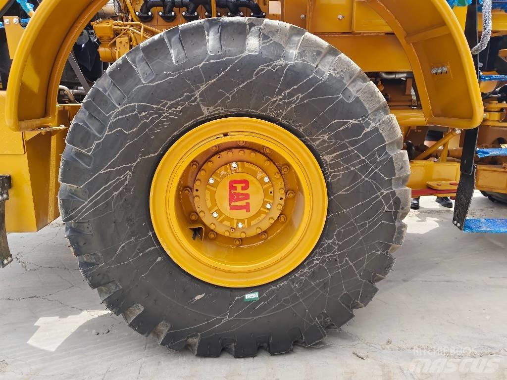 CAT 950 H لوادر بعجل