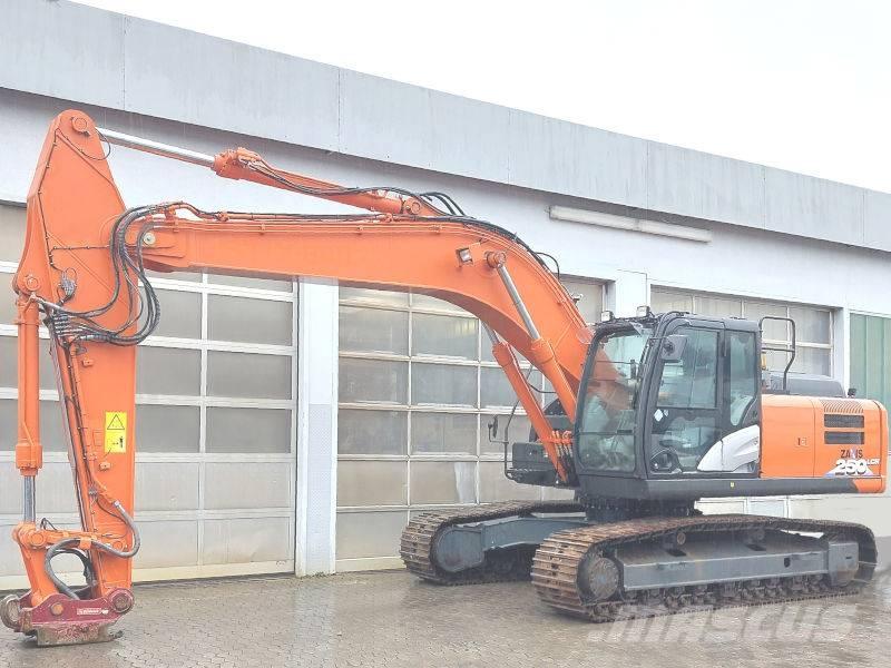 Hitachi ZX 250 LCN-6 حفارات زحافة