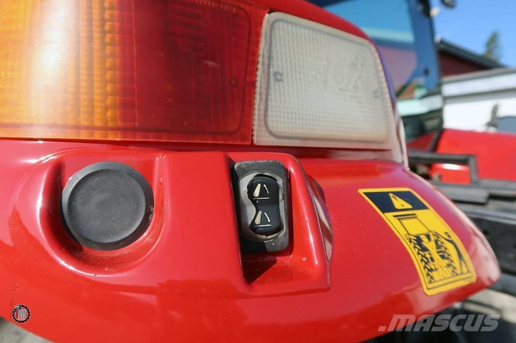 Case IH JX 1100 U الجرارات