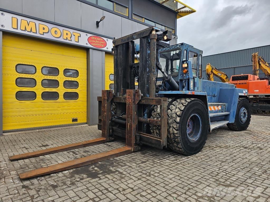Svetruck 28120-46 شاحنات الديزل