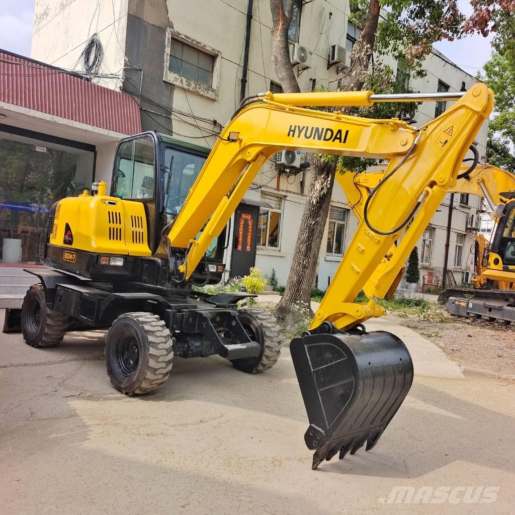 Hyundai 60W-7 حفارات صغيرة أقل من 7 طن (حفارات صغيرة)