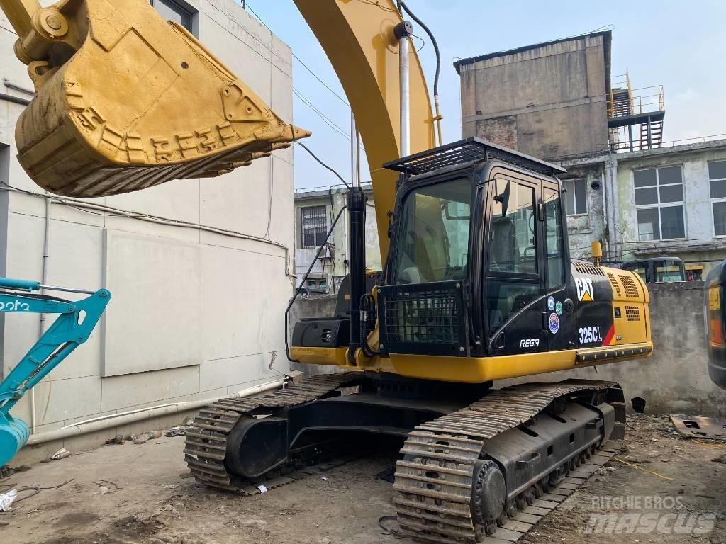 CAT 325 CL حفارات زحافة