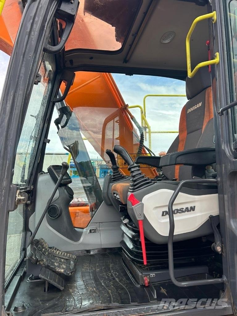 Doosan DX140 LC حفارات زحافة