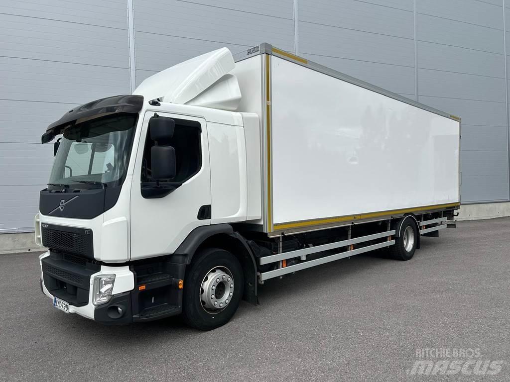 Volvo FE شاحنات ذات هيكل صندوقي