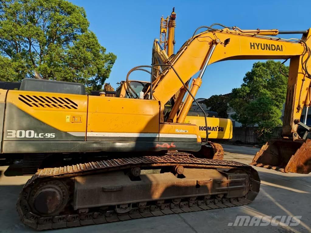 Hyundai R300LC-9S حفارات زحافة