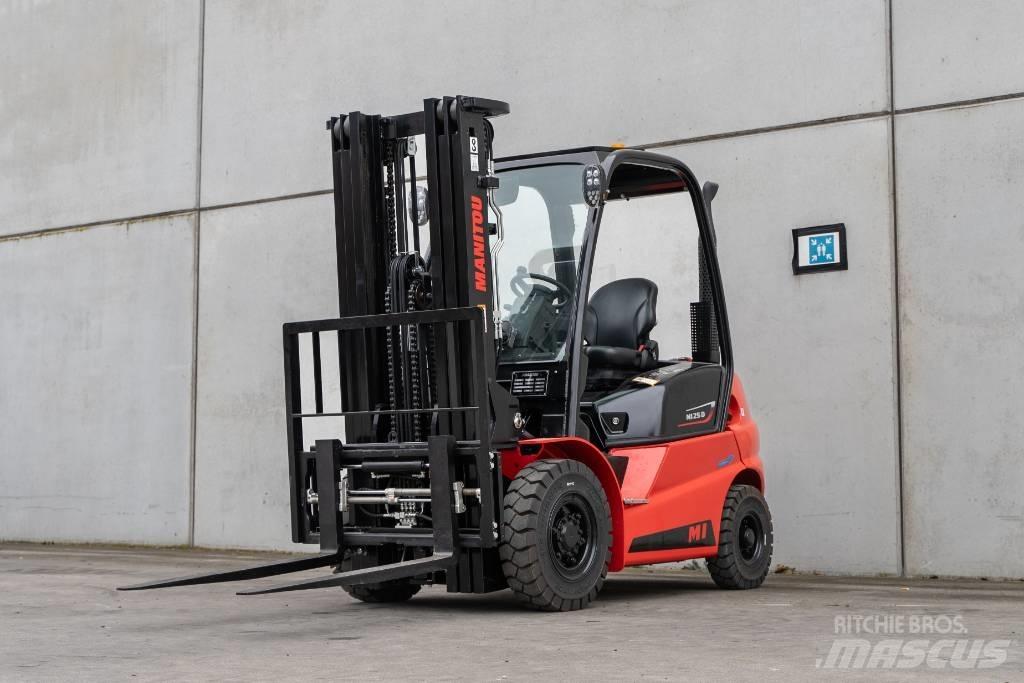 Manitou MI 25 D شاحنات الديزل