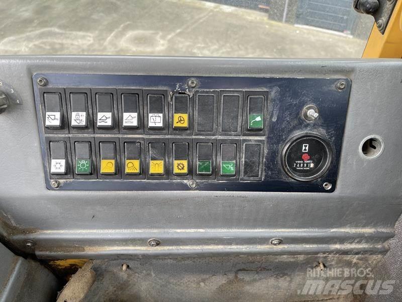 Volvo L 70 C لوادر بعجل