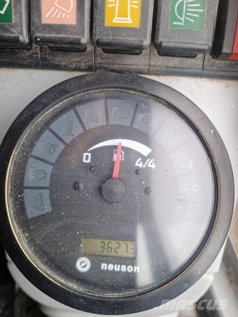 Neuson 1404 حفارات صغيرة أقل من 7 طن (حفارات صغيرة)