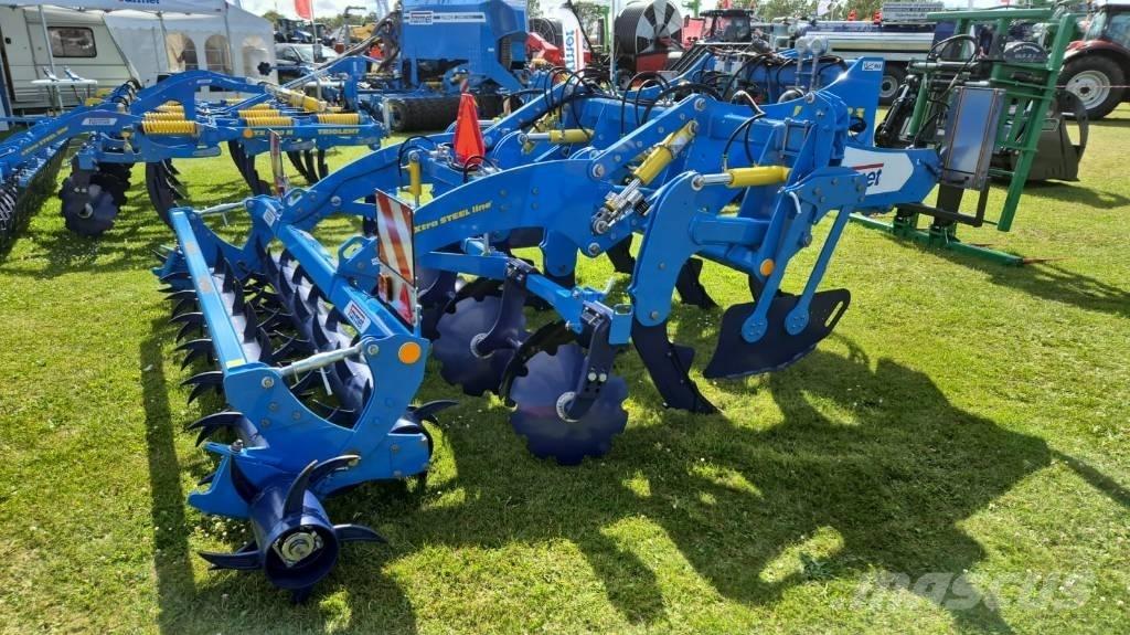 Farmet Digger 3 N المحراث الحفار
