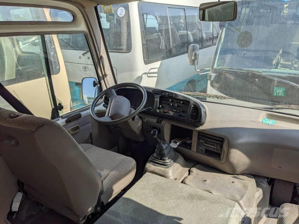 Toyota Coaster Bus حافلة صغيرة