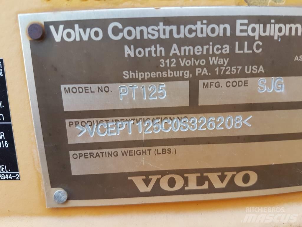 Volvo PT 125 مداحل ذات إطارات هوائية