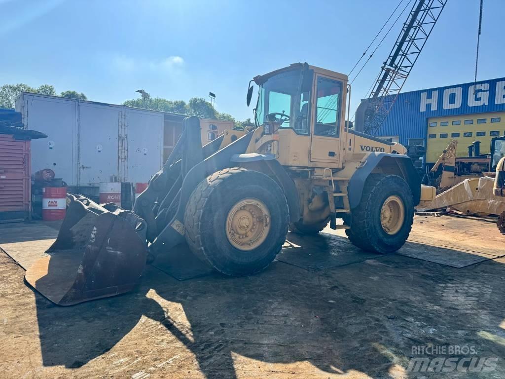 Volvo L 110 E لوادر بعجل