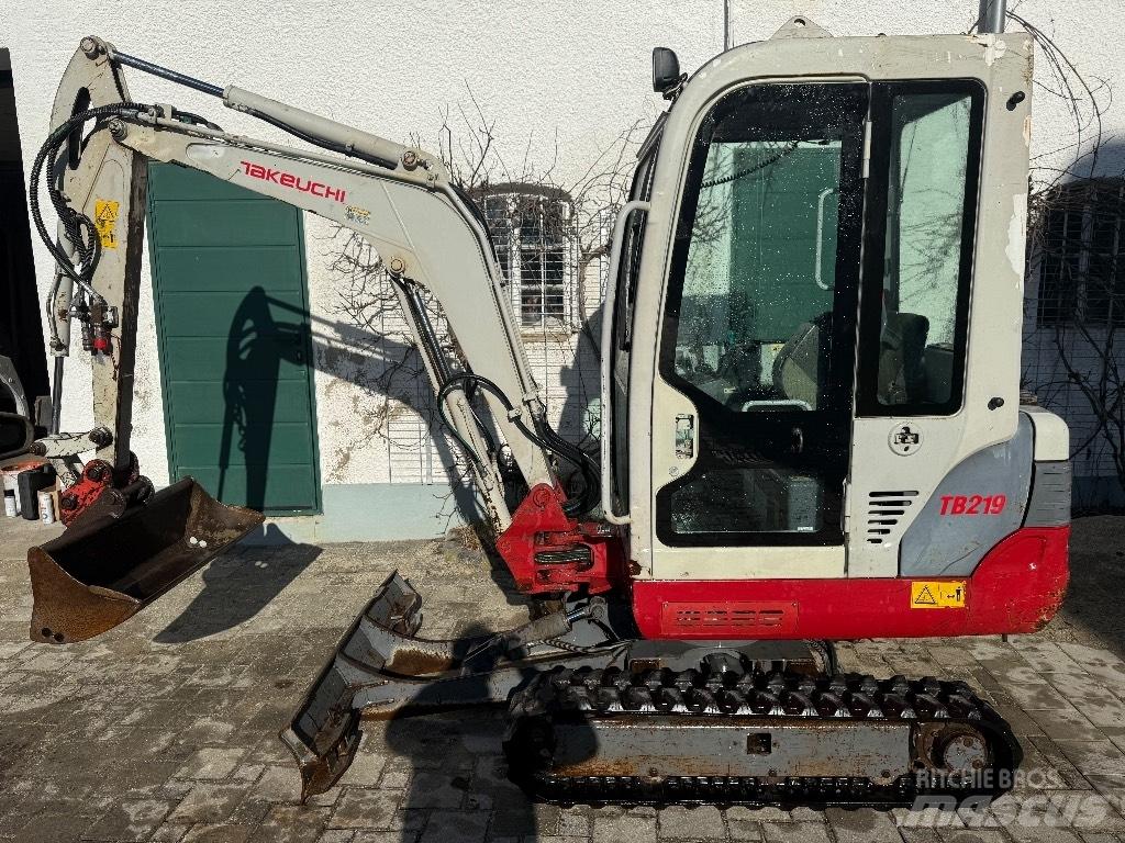 Takeuchi TB 219 حفارات صغيرة أقل من 7 طن (حفارات صغيرة)