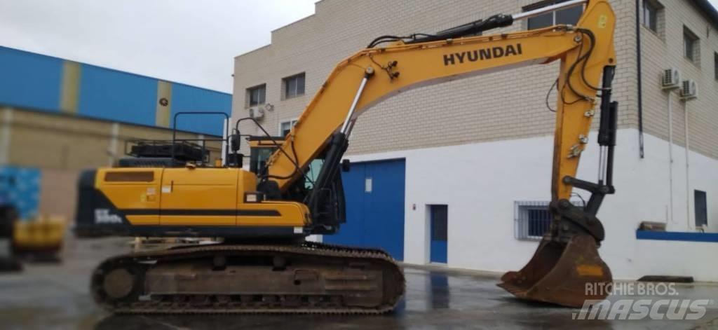 Hyundai HX 300 L حفارات زحافة
