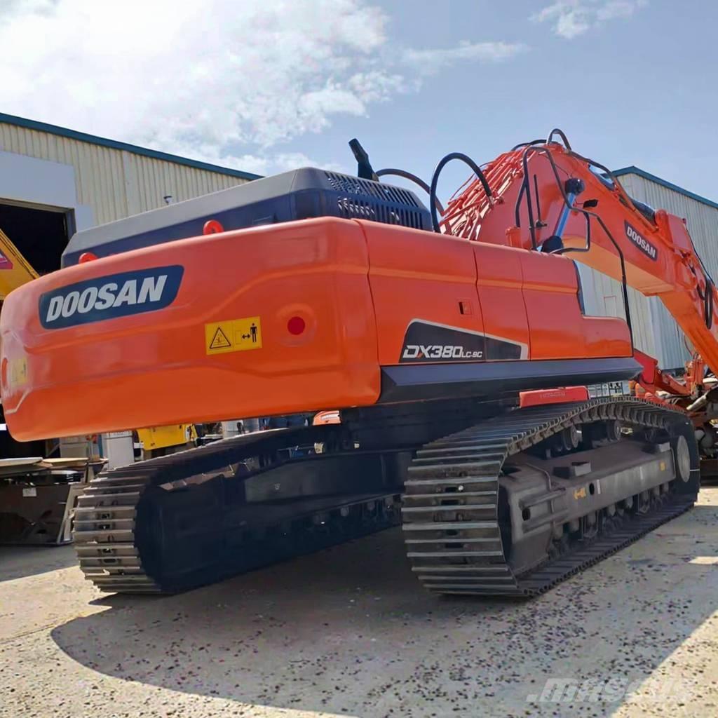 Doosan DX 380 LC حفارات زحافة