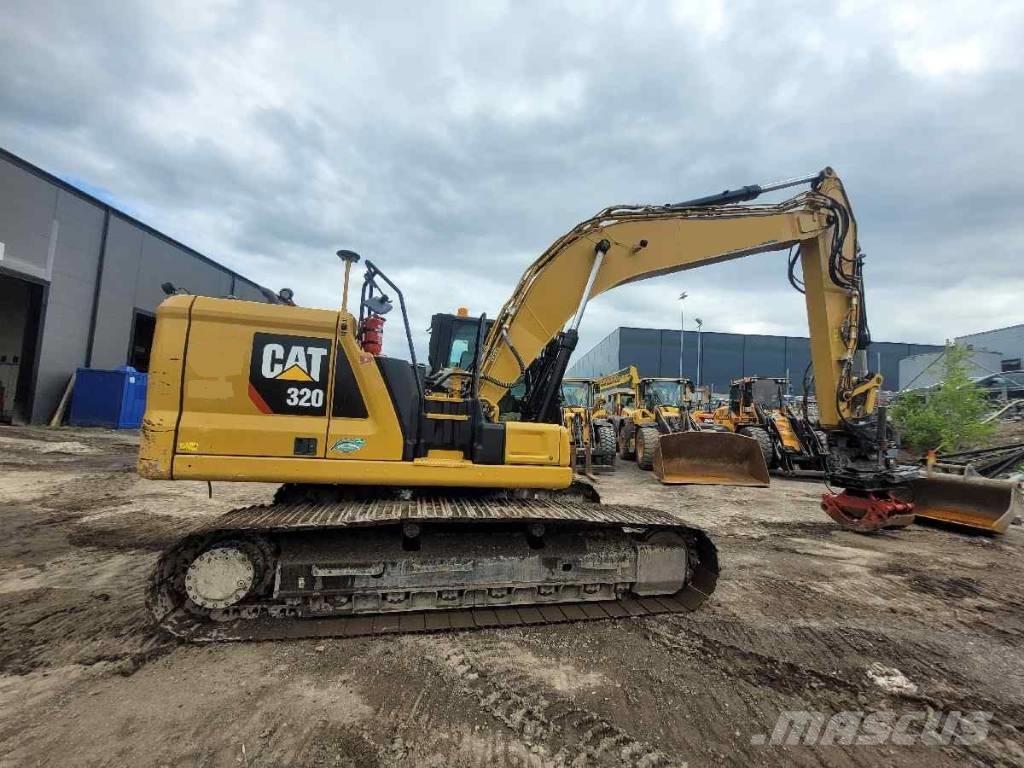 CAT 320NG حفارات زحافة