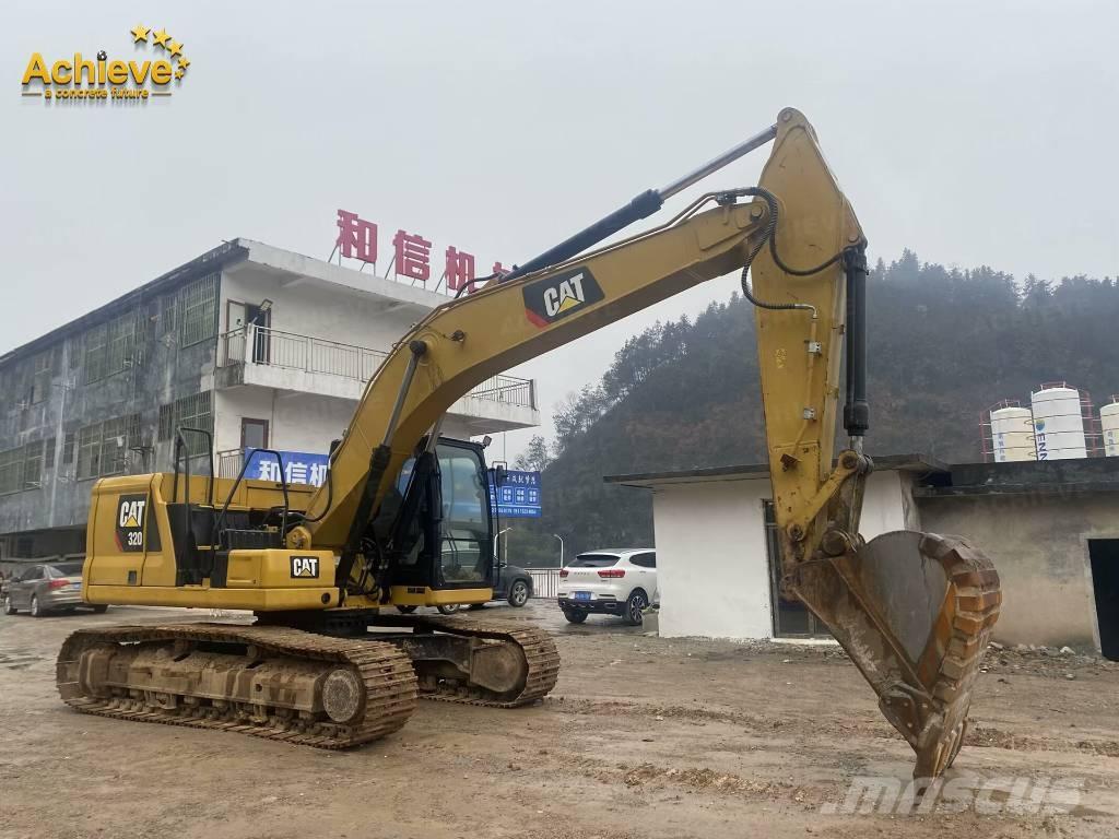 CAT 320 حفارات زحافة