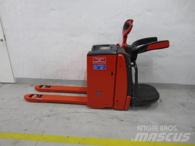 Linde T20AP رافعة منخفضة المستوى ذات منصة