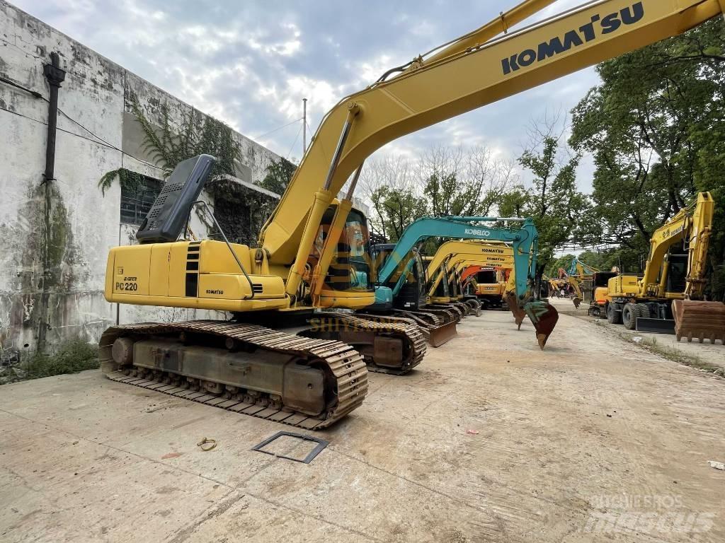 Komatsu PC 220-6 حفارات زحافة