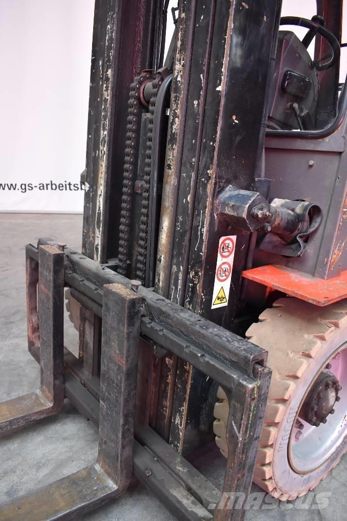 Manitou CG 30 P شاحنات LPG