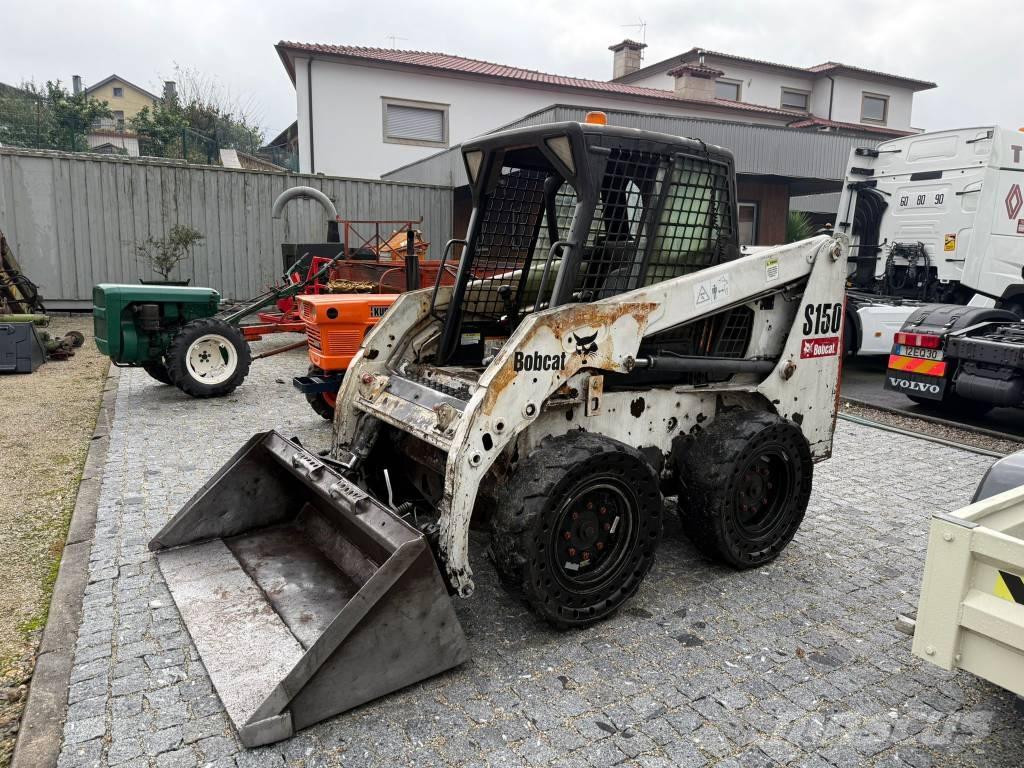 Bobcat S 150 لوادر انزلاقية التوجيه