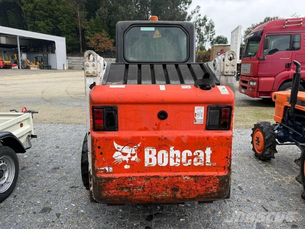 Bobcat S 150 لوادر انزلاقية التوجيه
