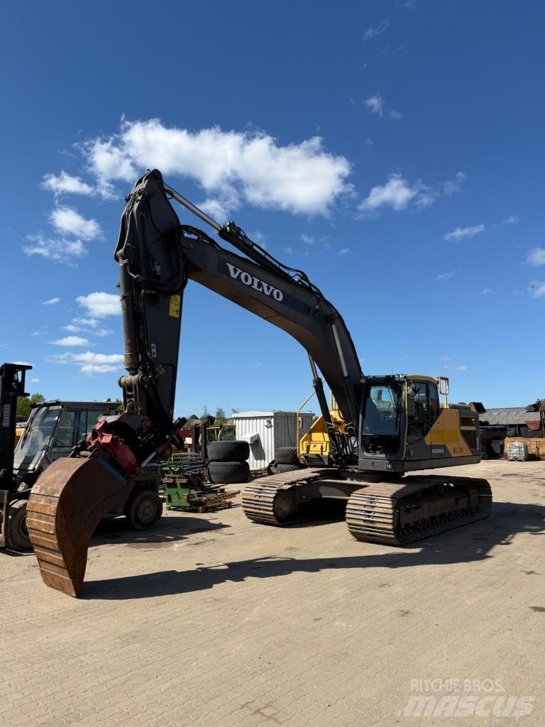 Volvo EC 300 EL حفارات زحافة