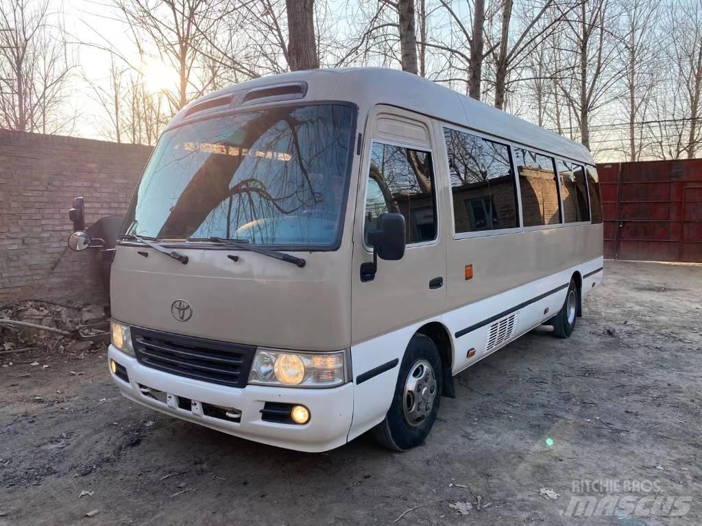 Toyota Coaster Bus حافلة صغيرة