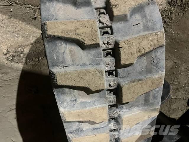 Komatsu PC 26 MR-3 حفارات صغيرة أقل من 7 طن (حفارات صغيرة)