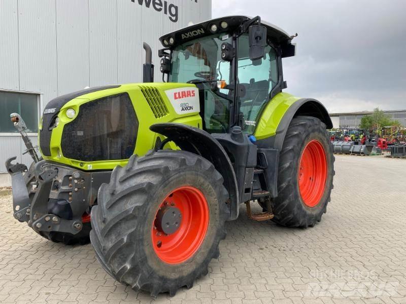 CLAAS AXION 830 الجرارات