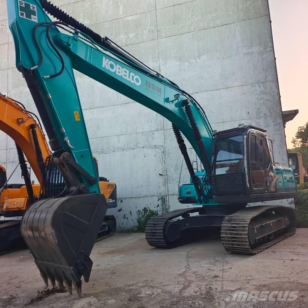 Kobelco SK200-8 حفارات زحافة