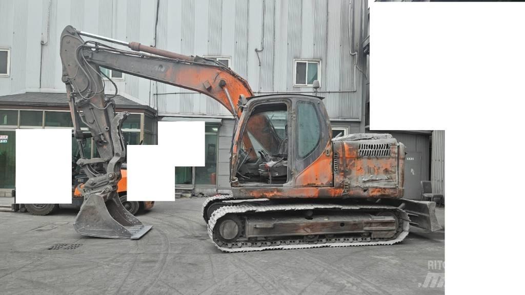 Doosan DX 140 LC حفارات زحافة