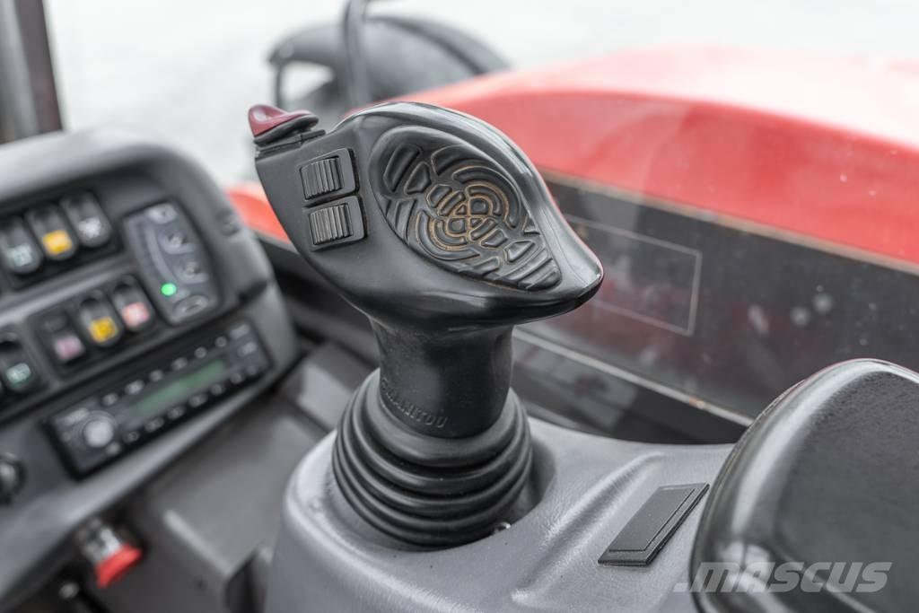 Manitou MLT 845 معدات مناولة لأغراض الزراعة