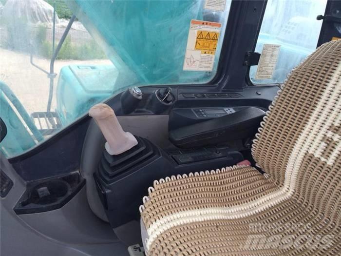 Kobelco SK 210-8 حفارات زحافة