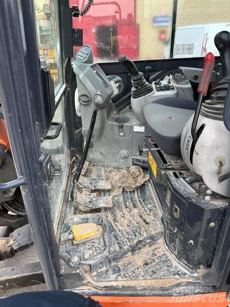 Hitachi ZX 65 US B-5 حفارات صغيرة أقل من 7 طن (حفارات صغيرة)