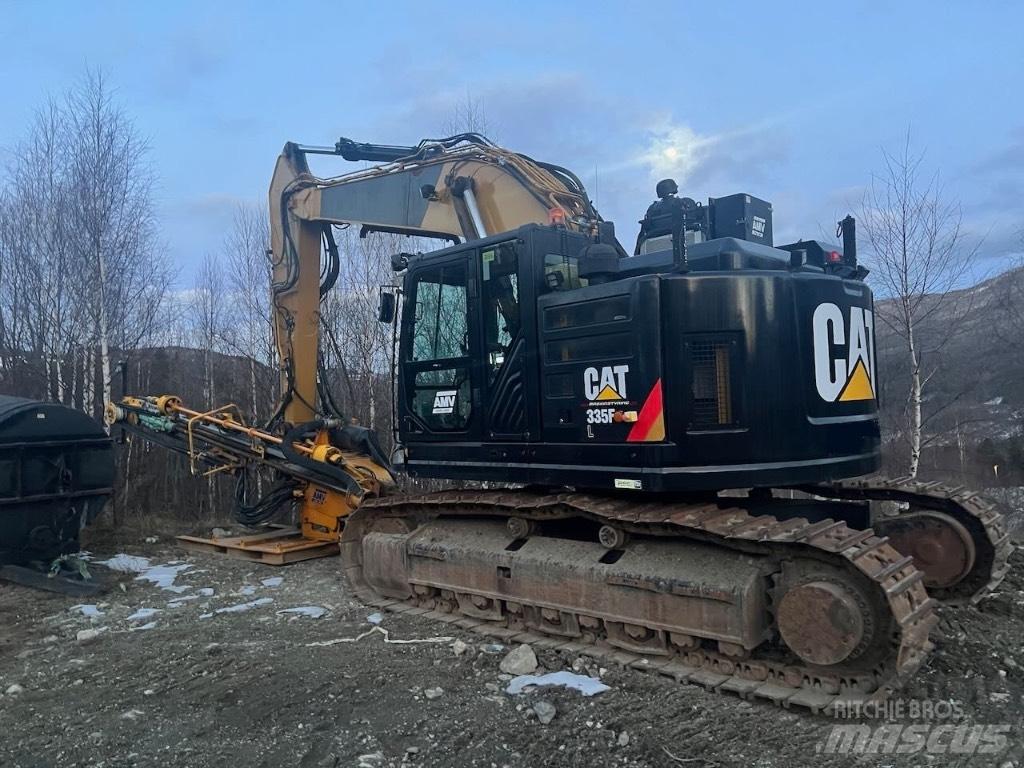 CAT 335 F L CR معدات الثقب السطحي