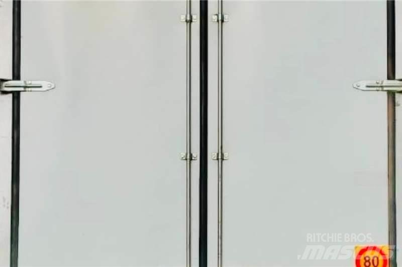 Hino 500 2626 شاحنات أخرى