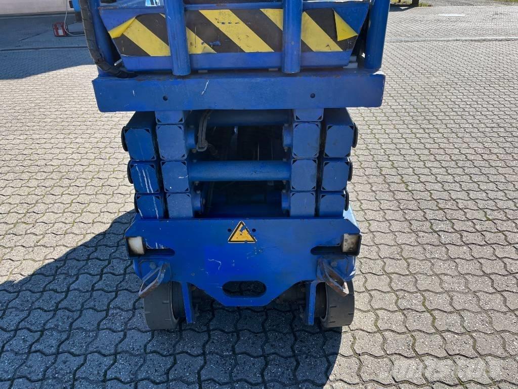 UpRight MX19 رافعات مقصية الشكل