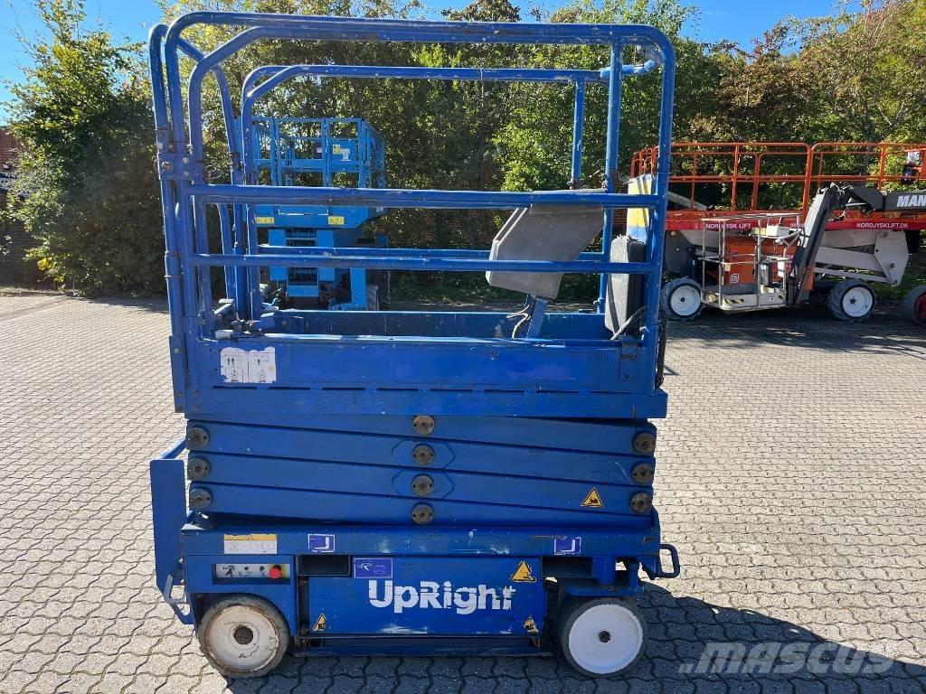 UpRight MX19 رافعات مقصية الشكل