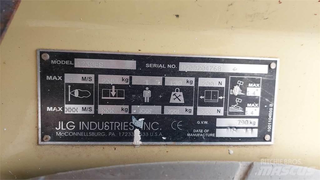 JLG 1230ES رافعات ومنصات أخرى
