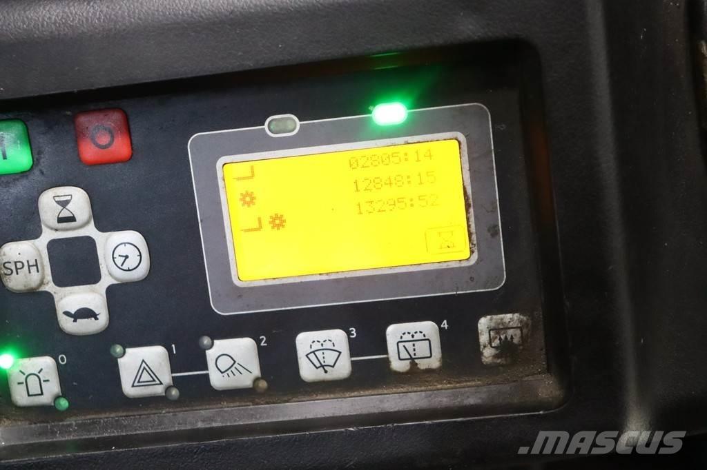 Toyota 8FBM20T شاحنات ذات رافعات شوكية تعمل بالكهرباء