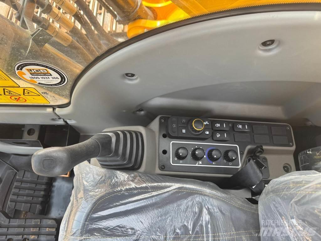 JCB 205 حفارات خاصة