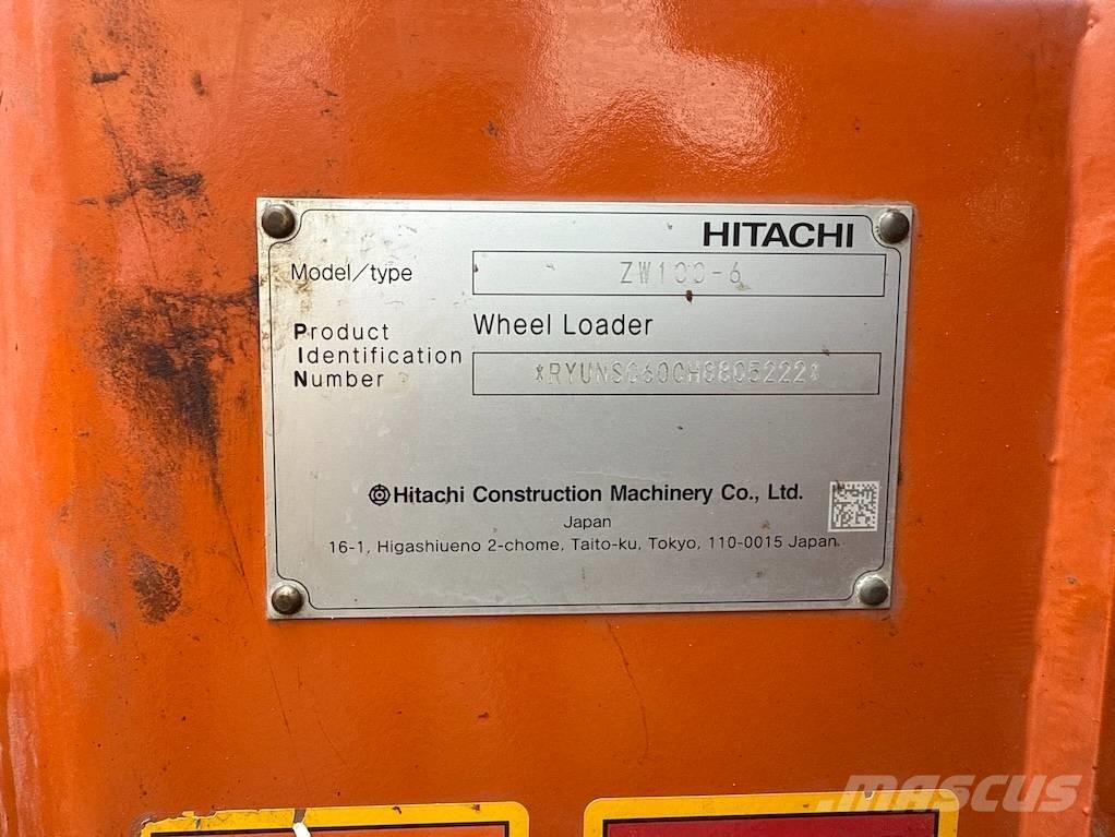 Hitachi ZW 100 لوادر بعجل