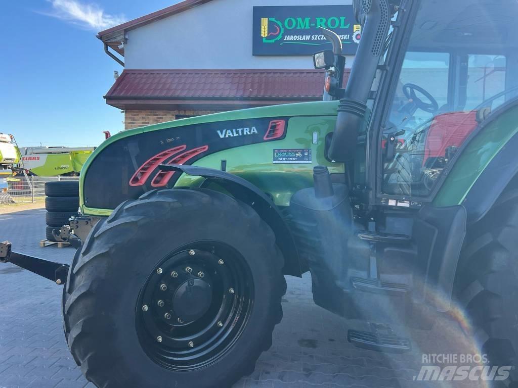 Valtra T 202 D الجرارات