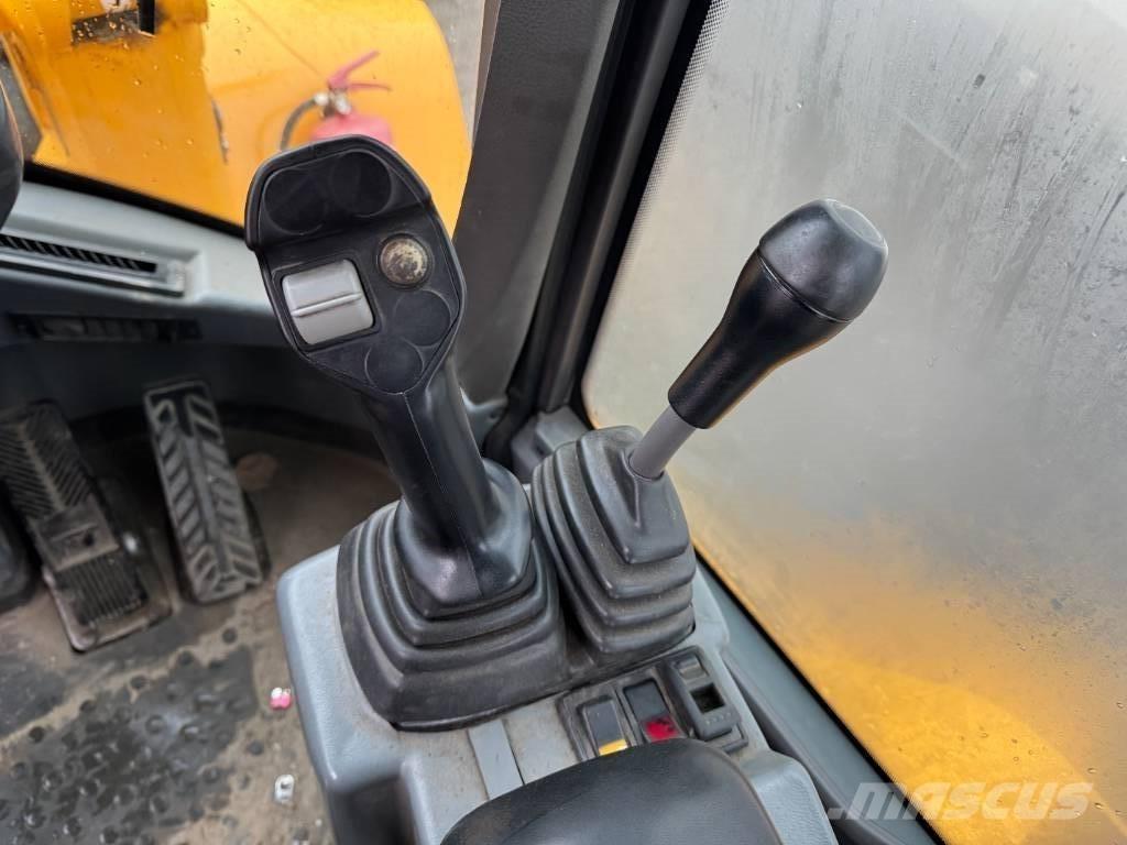 Volvo L 40 B TPS لوادر بعجل