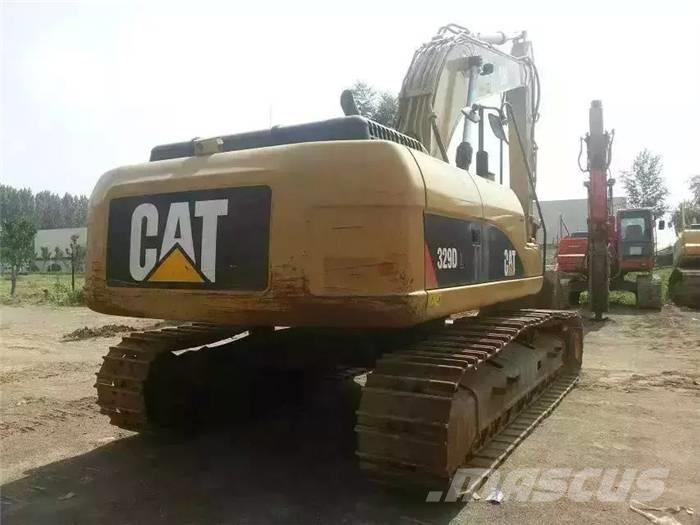 CAT 329 D حفارات زحافة