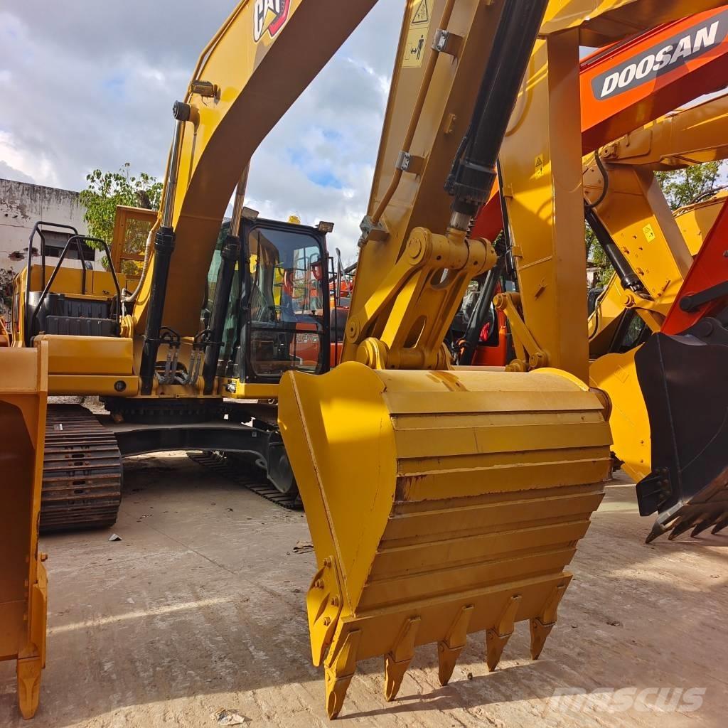 CAT 320 GC حفارات زحافة